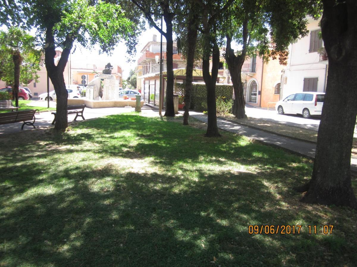 The Square Apartman Orosei Kültér fotó