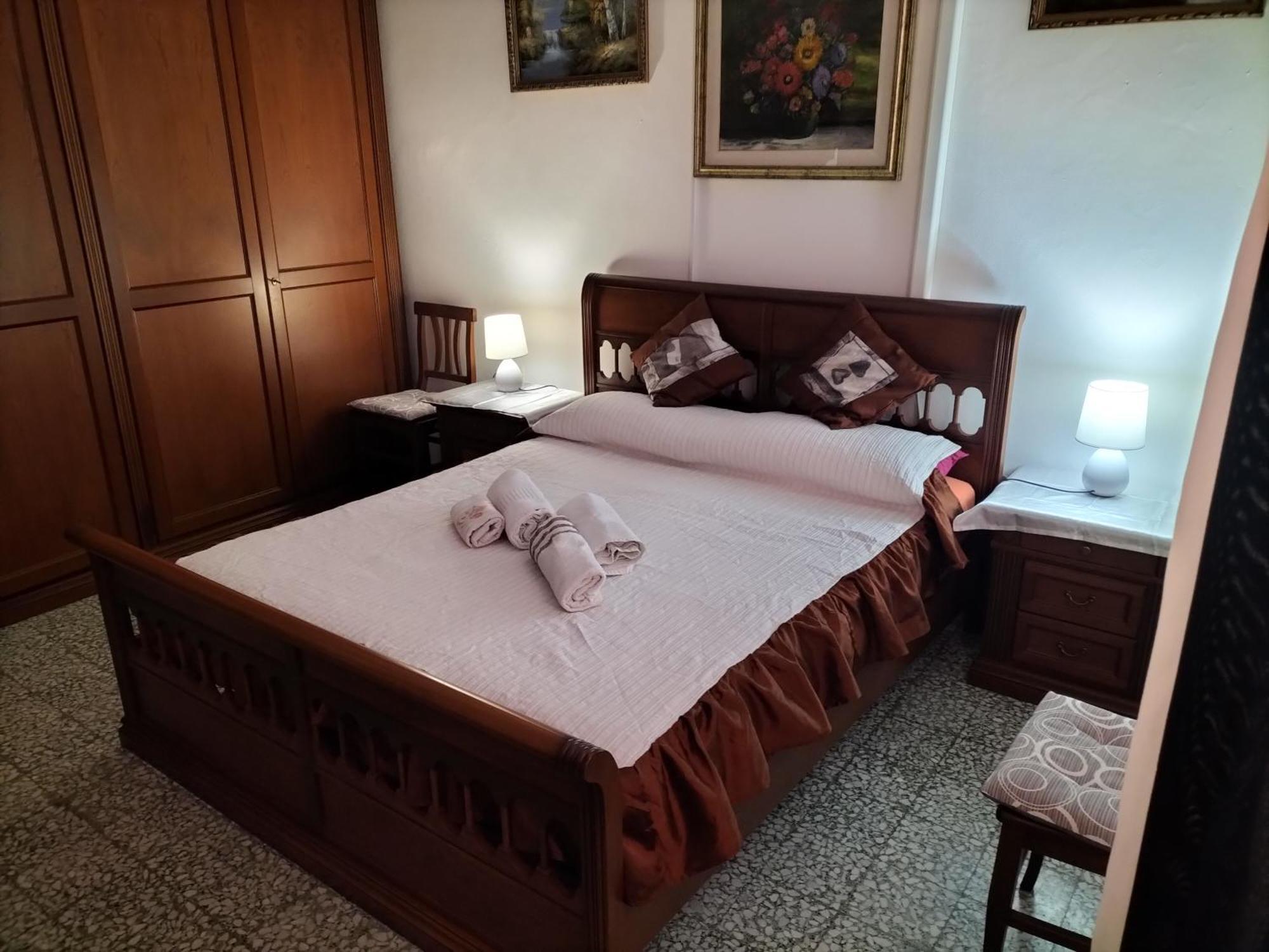 The Square Apartman Orosei Kültér fotó